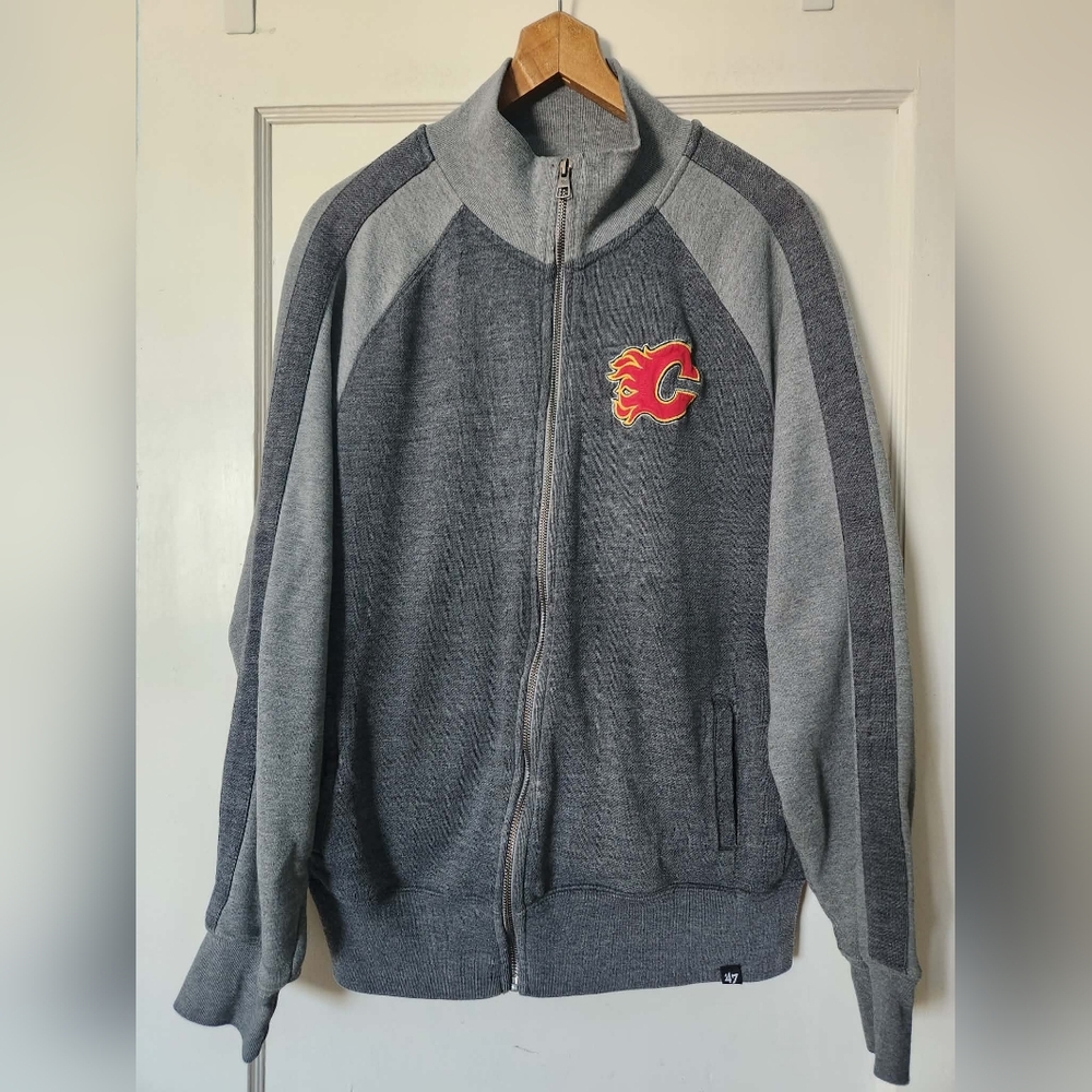 Calgary Flames NHL Zip Up Jacket Hoodie🏒🔥